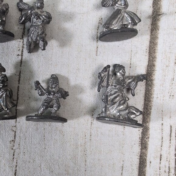 Lot Of 8 Metal Fantasy RPG Mini Figures - Picture 2 of 6